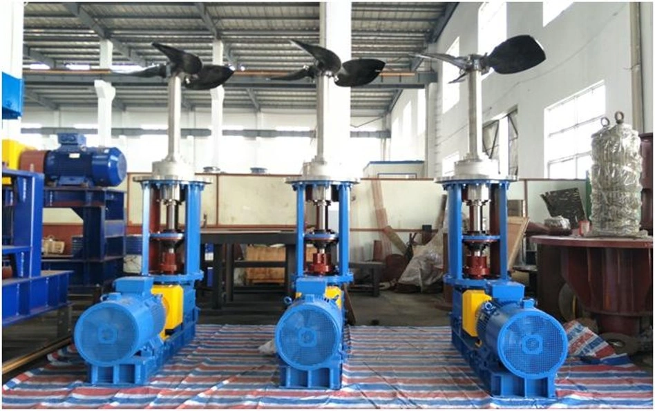 Bottom-Entry Agitator Units in Industrial Manufacturing Facility