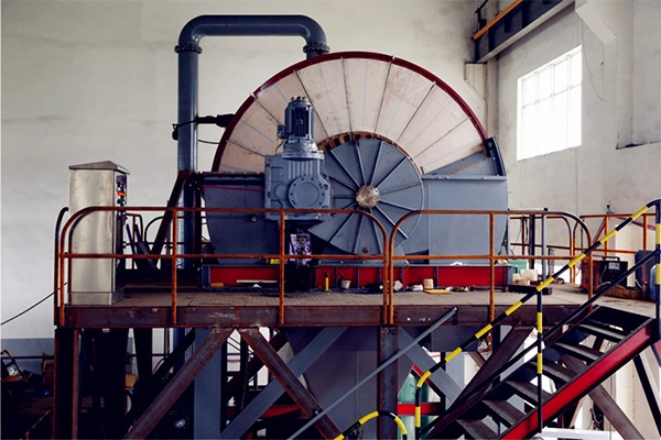 It has wide application range, used in filtering process for beneficiation, alumina, chemicals etc